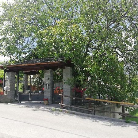 La Taverna Di Elide Aymavilles Εξωτερικό φωτογραφία